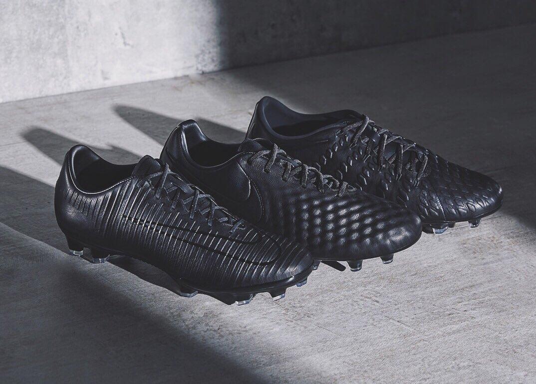 Reiziger bouw Toerist All Black, All Leather: New Nike Tech Craft Pack Released - Footy Headlines