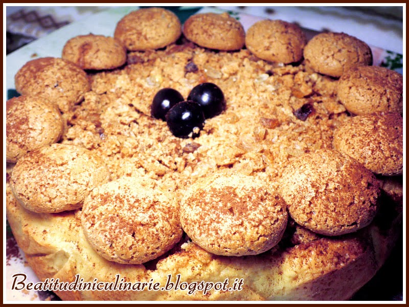 crostata di crema, amarene e amaretti