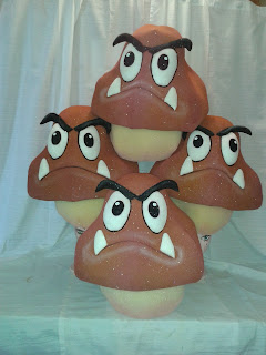 Gorro o Sombrero en goma espuma de Goomba, Mario Bros