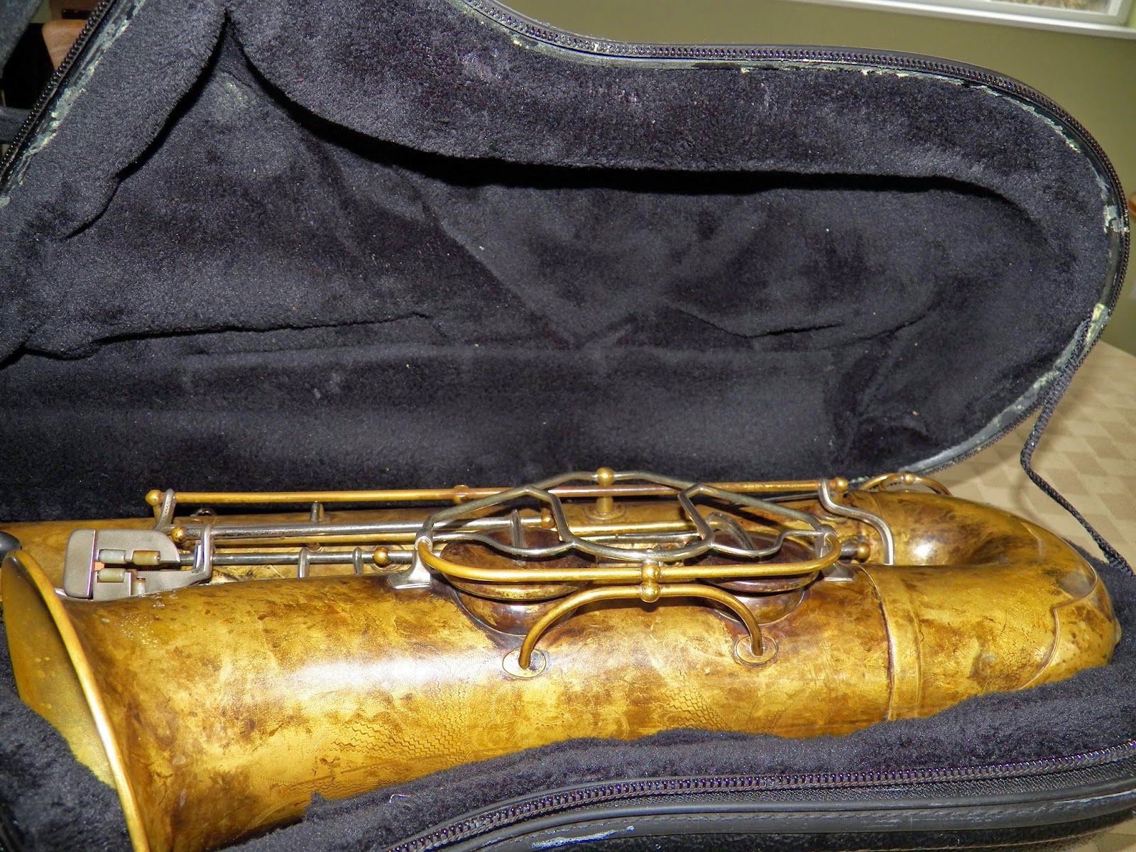 Stuff Sax A Custom Hard Case for Tenor Saxophone Hotrodding the