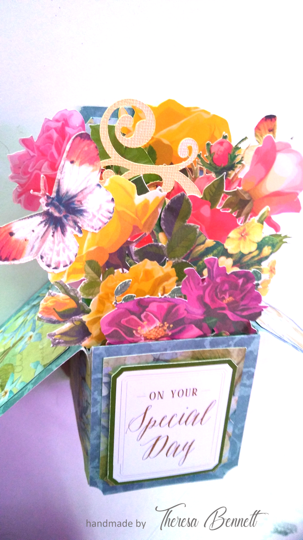 Cards n' Flowers Flower Box