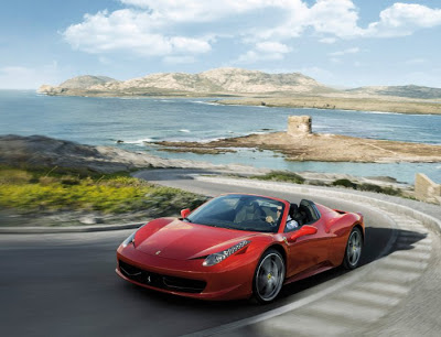La Ferrari 458 premiata "Best Cabriolet" 2013