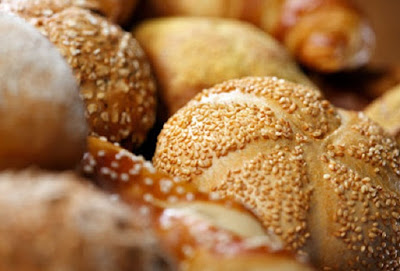 An-qua-nhieu-thuc-pham-giau-carbs.jpg