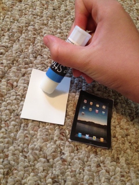 We Are AG: DIY Mondays: iPad for your doll!