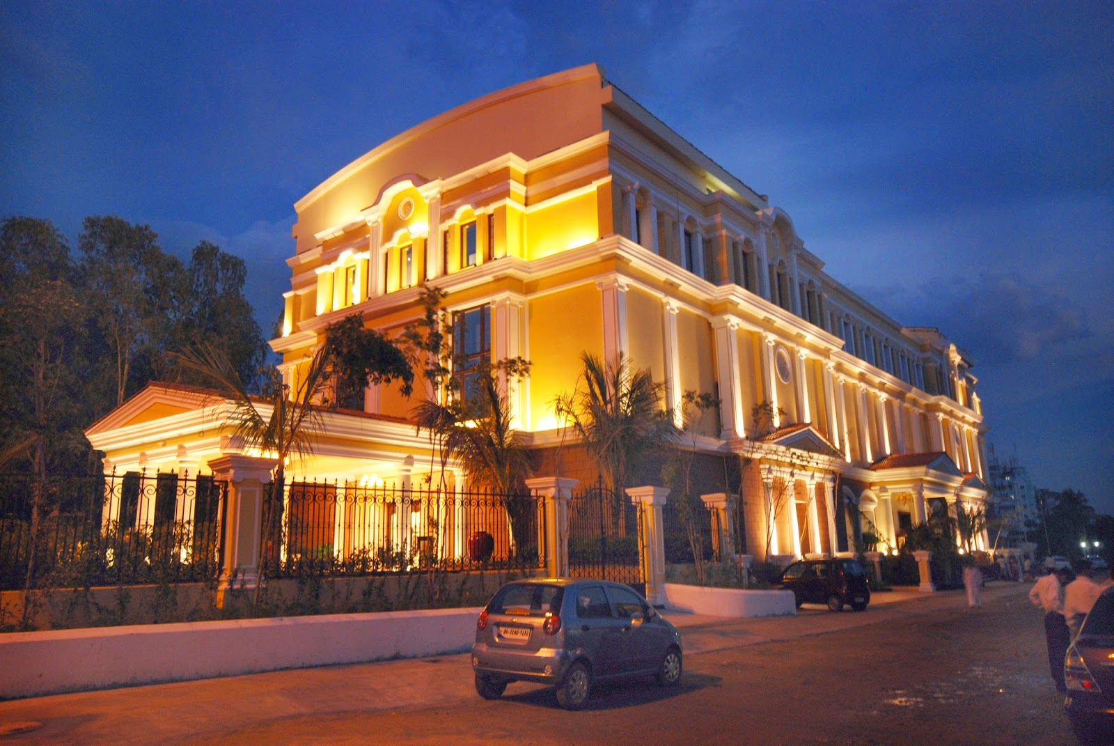 MAYFAIR Hotels & Resorts Mayfair Convention An Ideal Business Class