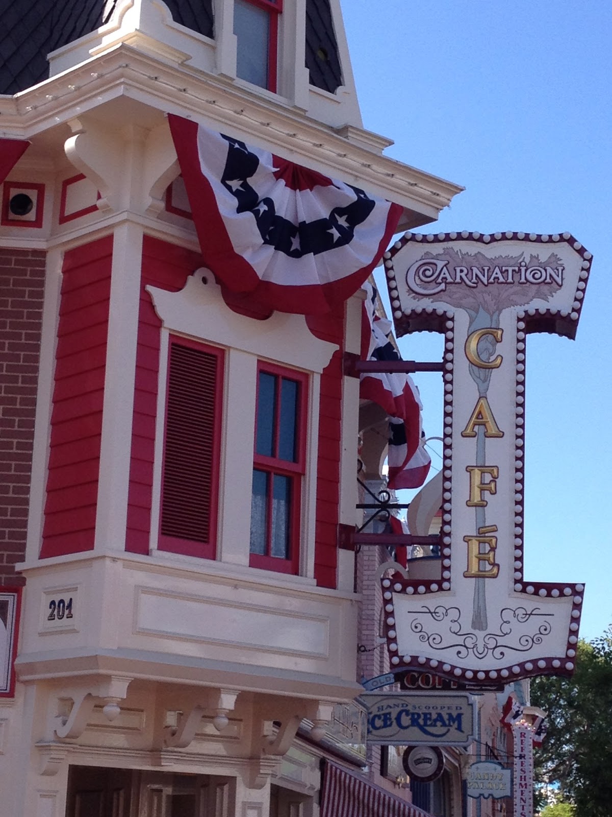 Dining According to Karen Review Carnation Cafe Disneyland Resort