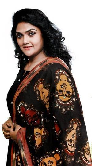 Nirosha Wiki Height Weight Age Husband Family And