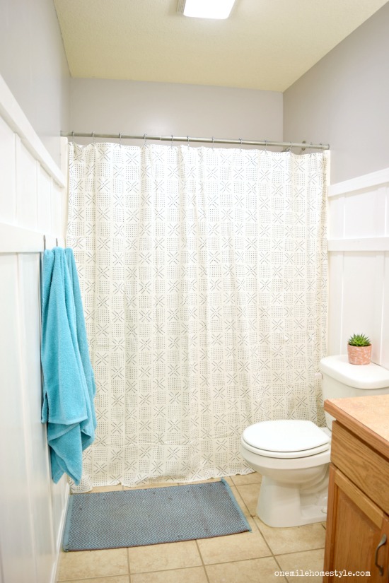 How to complete a beautiful and bright bathroom makeover with board and batten walls for under $100