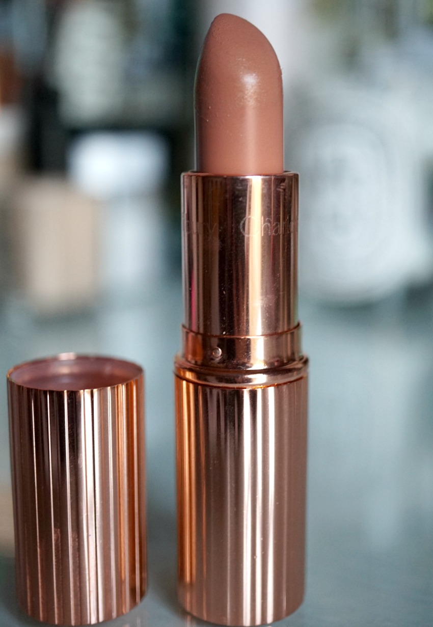 Beautiful Life as I know it: Review: Charlotte Tilbury K.I.S.S.I.N.G