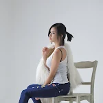 Kim Ha Yul - White Top and Jeans