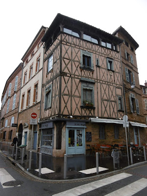 Colombages et nez rouge, Toulouse, malooka