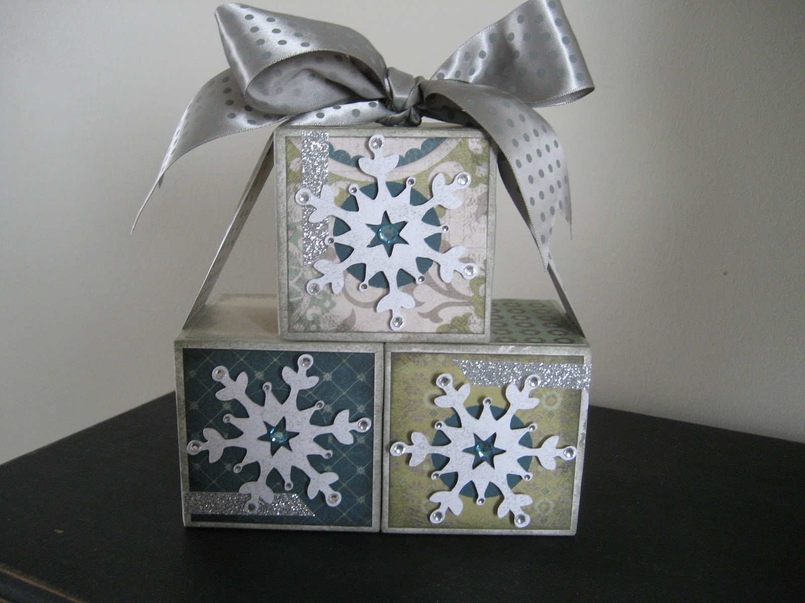 Food, Crafts, and More!: January Craft Night: Snowflake Blocks