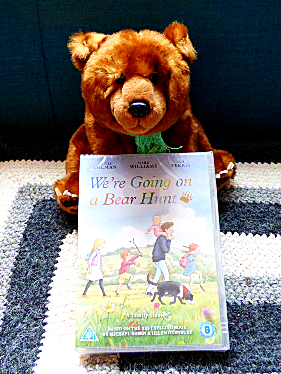 Chez Maximka We're going on a bear hunt (DVD review)