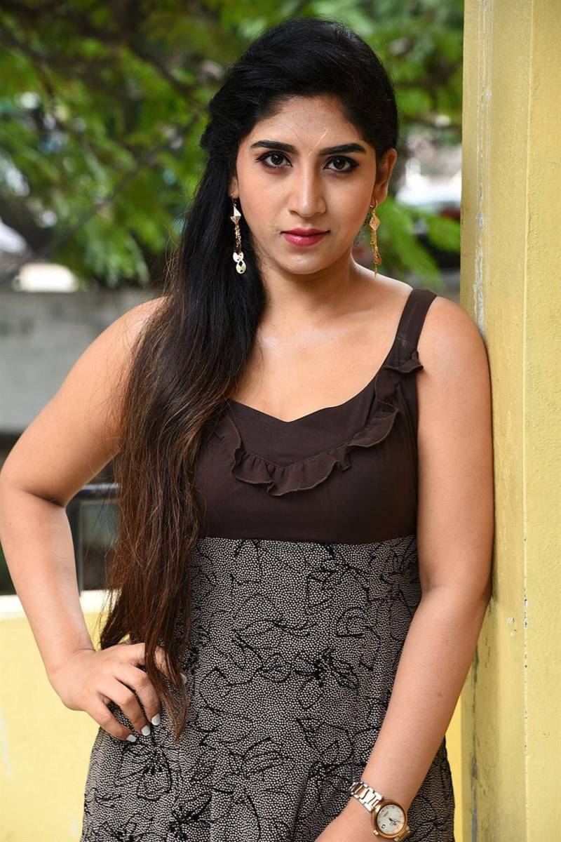 South Indian Model Ayesha Habib Hot In Black Top