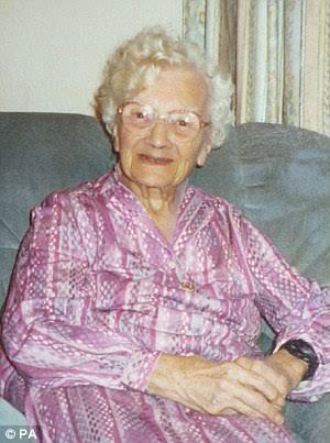 3 Britain's oldest person Gladys Hooper dies at the age of 113