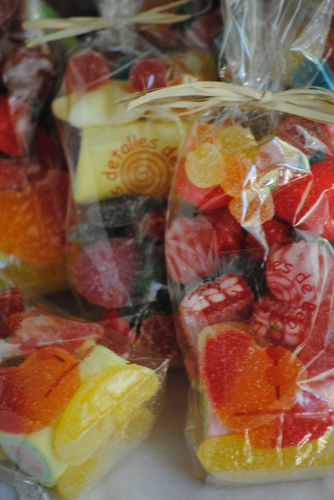 LOS DETALLES DE BEA: 23 bolsas dulces cargadas de sorpresas para