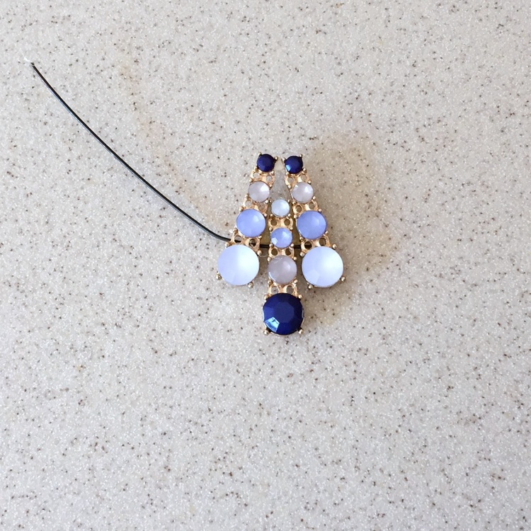 Lisa Yang's Jewelry Blog Making Holiday Ornaments from Old Jewelry