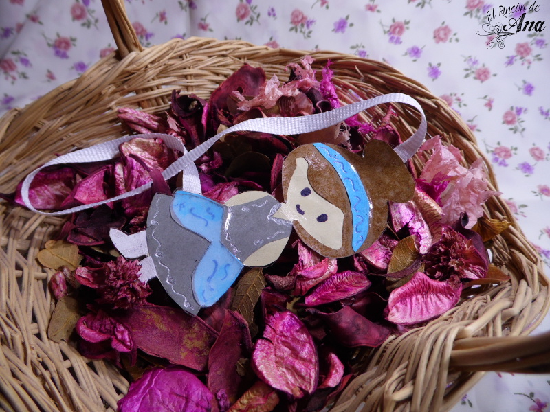 Separadores de libros hechos con papel