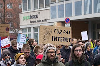 Demonstrasjon mot internett-direktivet 2.3.2019, Berlin. Foto: Gero Nagel [CC BY 4.0 (https://creativecommons.org/licenses/by/4.0)]