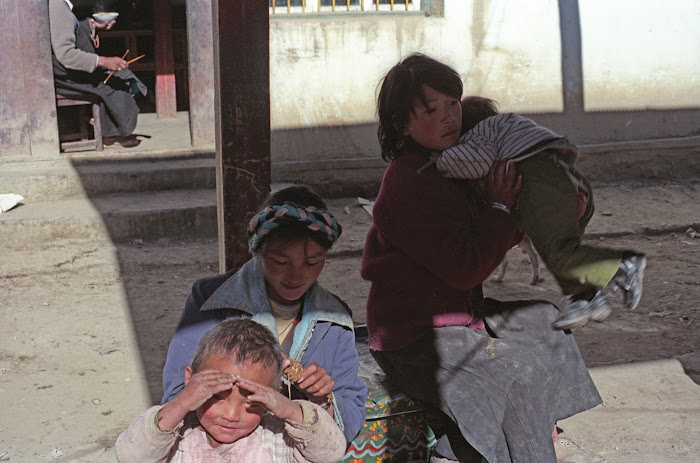 Tibet, Shalu, © L. Gigout, 1990