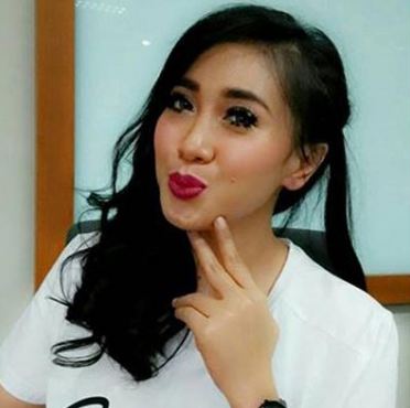 Yovie nuno galau