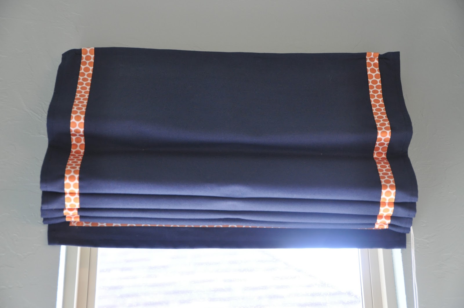 made WannaBe Working Roman Shades {DIY}
