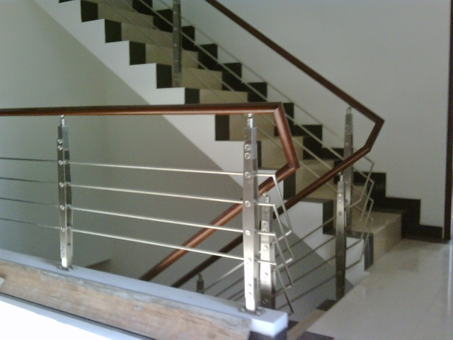 railing tangga stainless