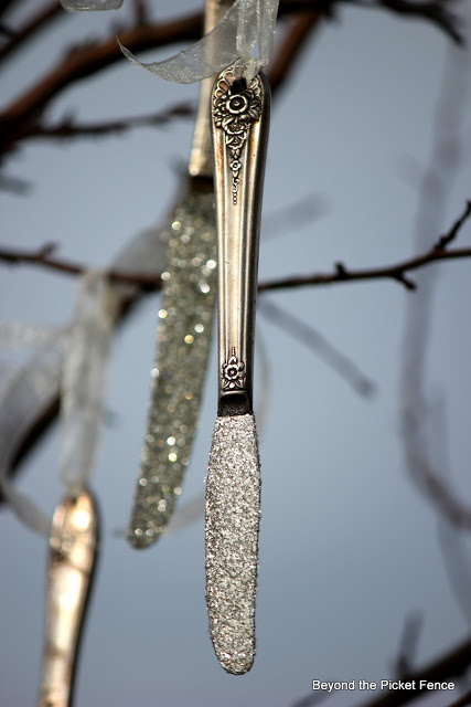 old silverware, Christmas, ornament, icicle, glitter, http://bec4-beyondthepicketfence.blogspot.com/2015/10/its-beginning-to-look-lot-like.html