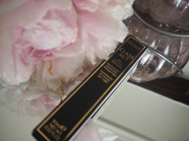 Joan Collins Class Act Lash Growth Serum 