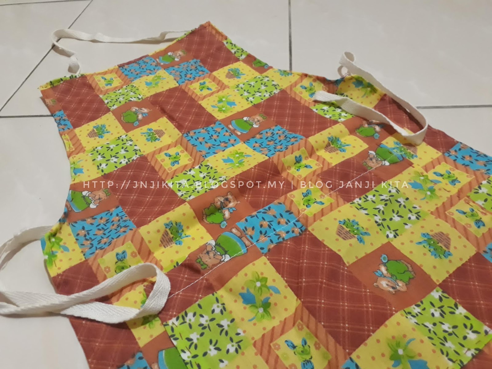 Apron KanakKanak Express