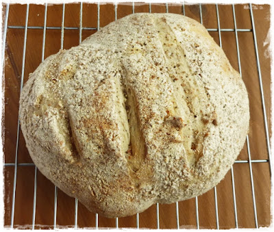 black pepper sourdough bread