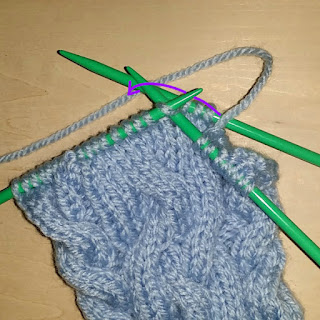 4本ケーブル編み,4 rib cable knitting,棒针编织4根麻花,