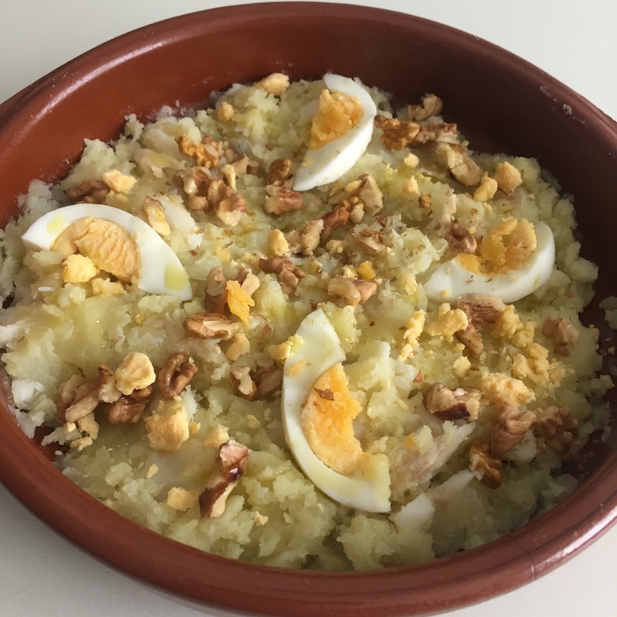 Atascaburras manchego o ajoarriero de bacalao