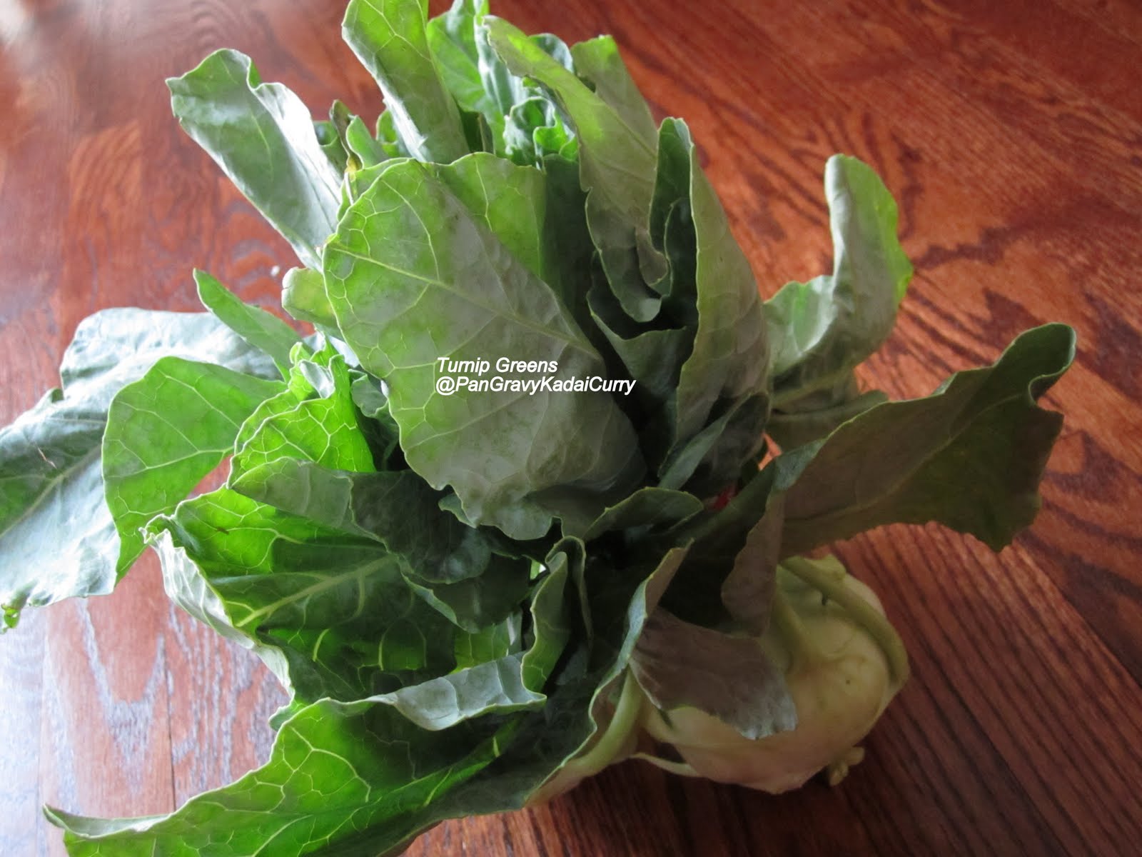 Pan Gravy Kadai Curry Kohlrabi/Turnip, Kohlrabi Greens, Carrot and