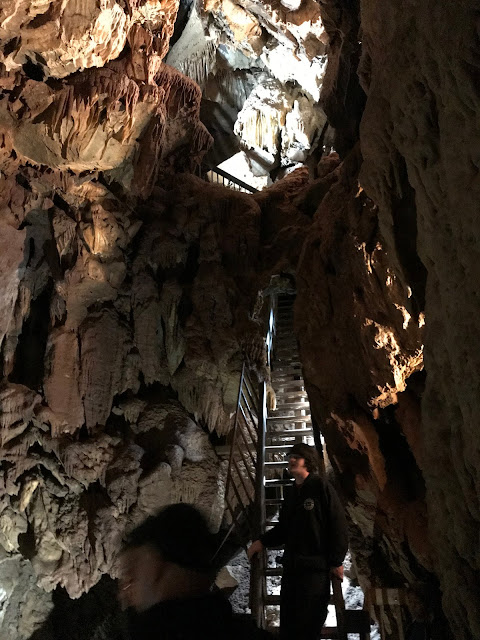 Black Chasm Caverns