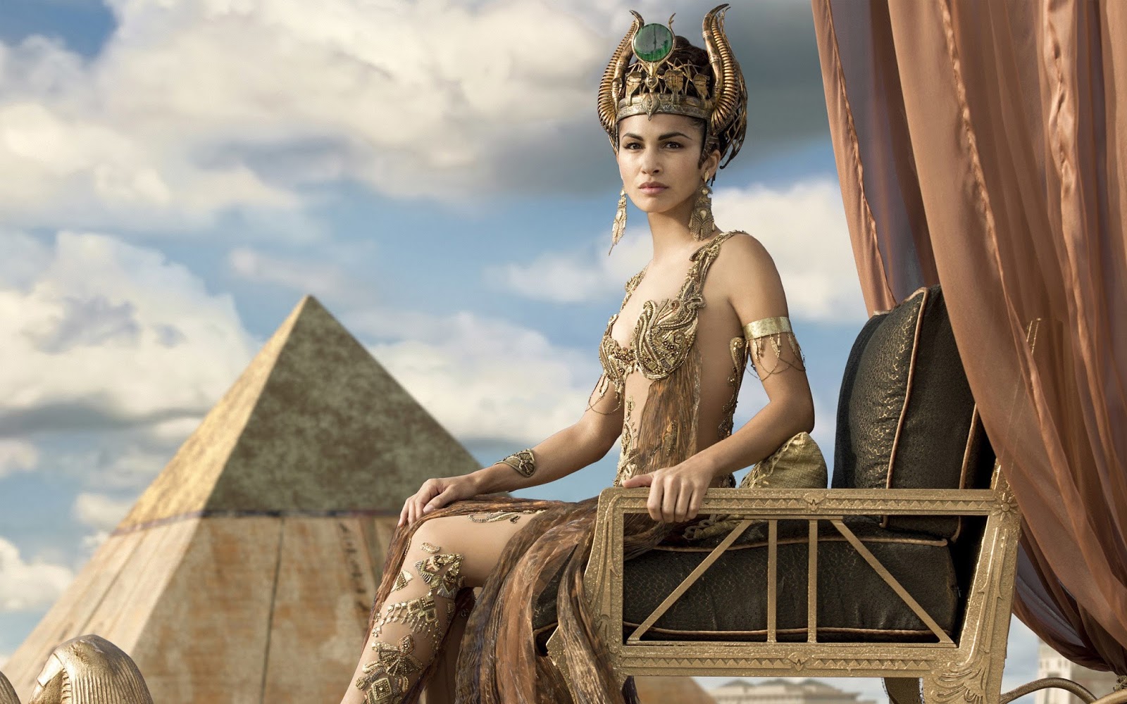 Slow Poke Movie Review Gods Of Egypt Too Self Indulgent For My Taste