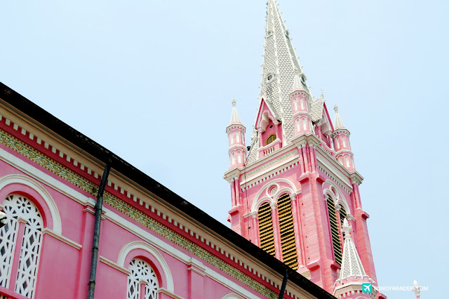 bowdywanders.com Singapore Travel Blog Philippines Photo :: Vietnam :: Nhà thờ Công Giáo Tân Định: Look At This Pink Church in Vietnam