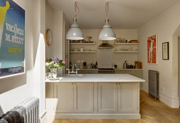 How to place the shelves in the kitchen