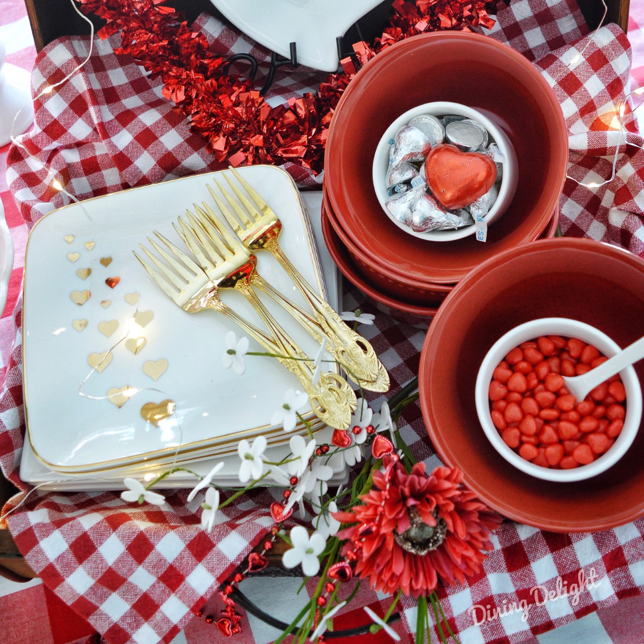 Dining Delight Valentine Luncheon Buffet