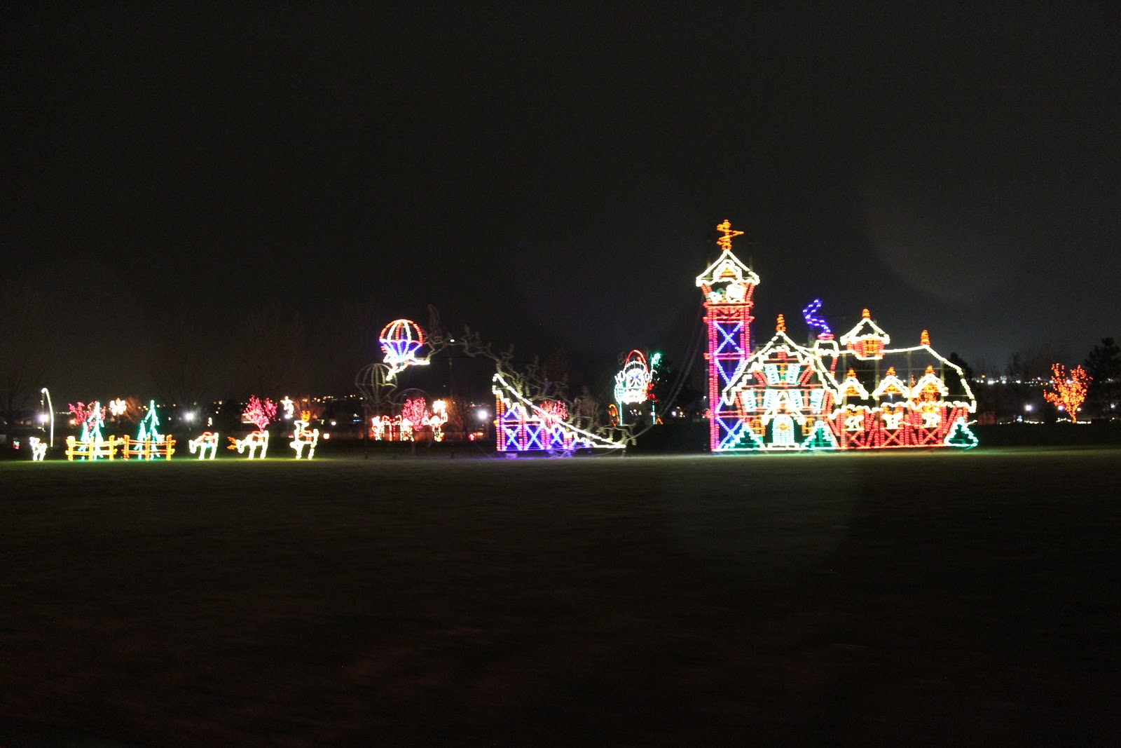 Jen's Updates Holiday Lights at Thanksgiving Point