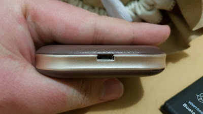 andromax-m3z-micro-usb-port