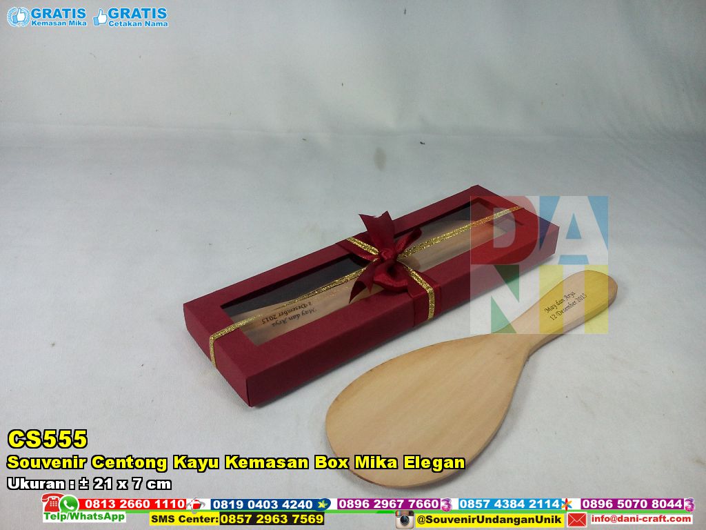 Souvenir Centong Kayu Kemasan Box Mika Elegan Souvenir Pernikahan