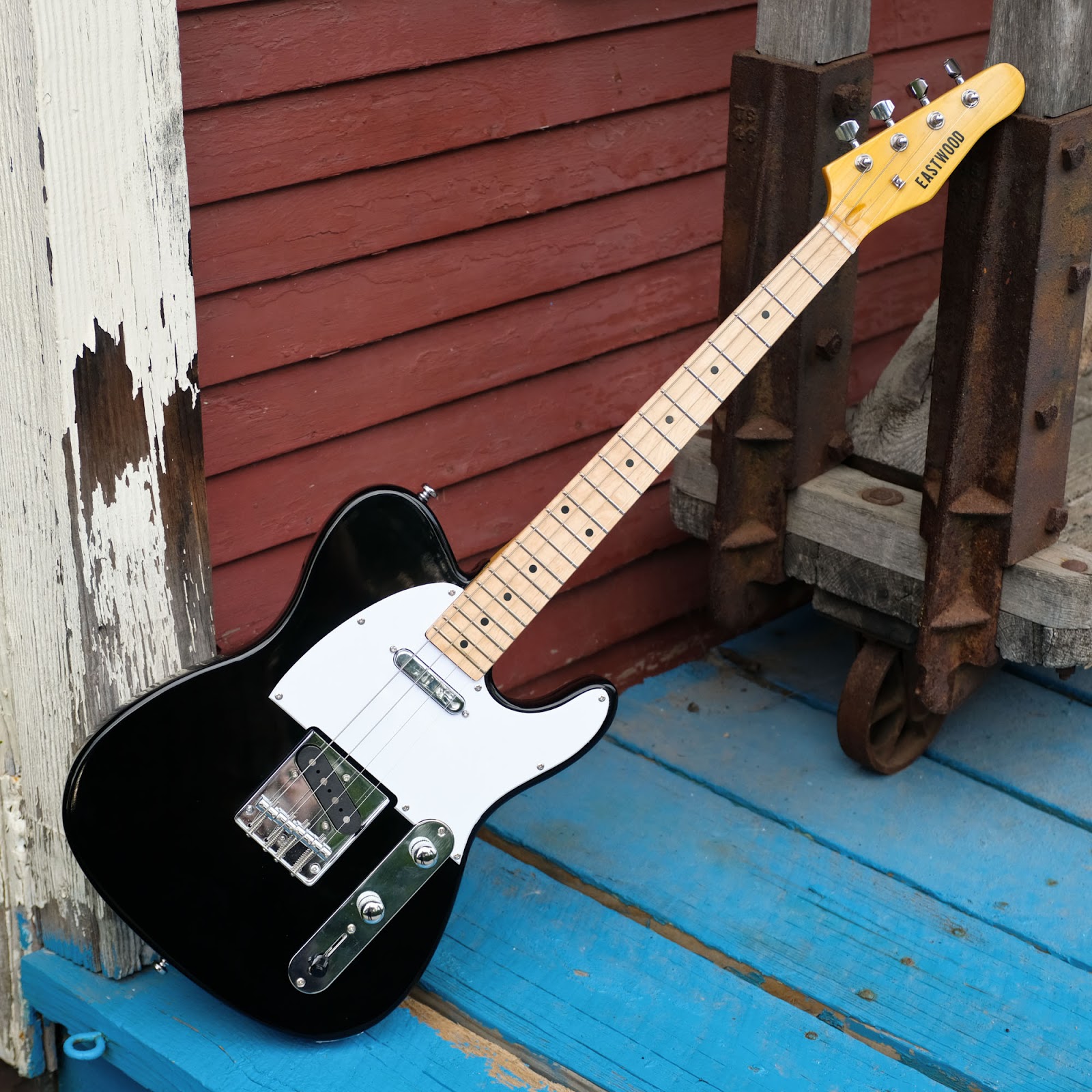 le fer débordement très agréable fender electric tenor guitar Hectares