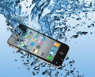 Réparer un iPhone humide mouillé tombé dans l'eau