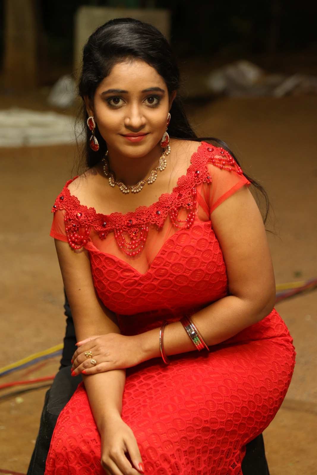 Actress Aishwarya Addala Sizzling Photos - Hd Latest Tamil -8655