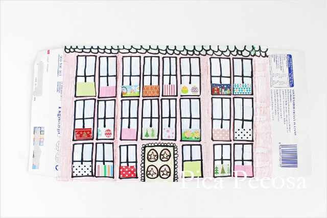 tutorial-como-hacer-casa-muñecas-con-carton-reciclado-packs-yogures-diy-paso-cuatro