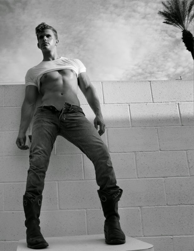 Los Ojos del Espectador Shawn Alexander sexy model