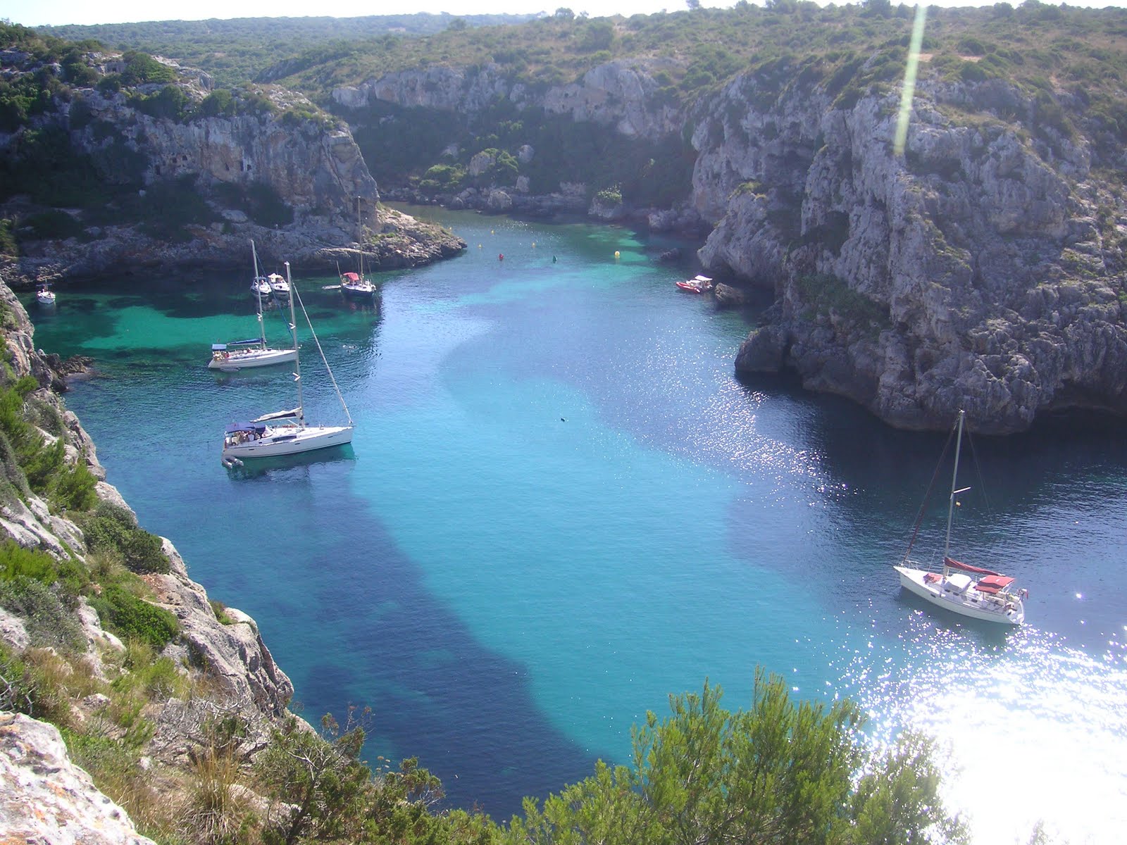 Pasea Menorca: de cala´n porter a cales coves