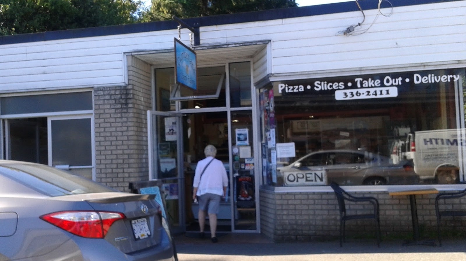 Mimi's Cake Tour Cumberland Village Bakery