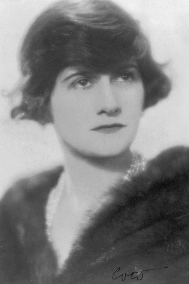 26 Classy and of a Young Coco Chanel in the 1910s and 1920s ~ Vintage Everyday